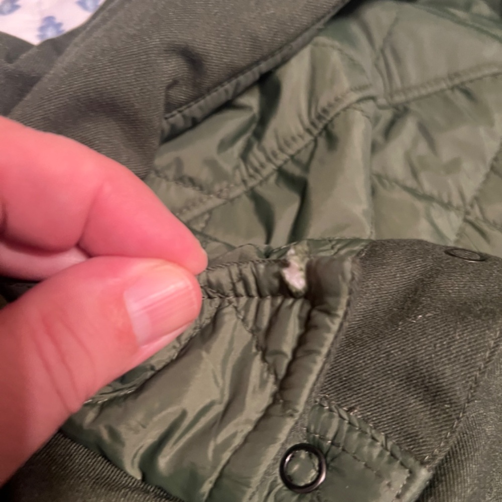 Nice Solid Green Quilted Shirt Jacket - image 4